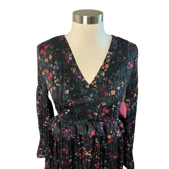 Riley & Rae Kate Floral Print Babydoll Dress Floral Print in Rich Black Size 2 - Picture 4 of 13